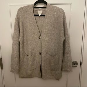 HM knit buttoned cardigan size s